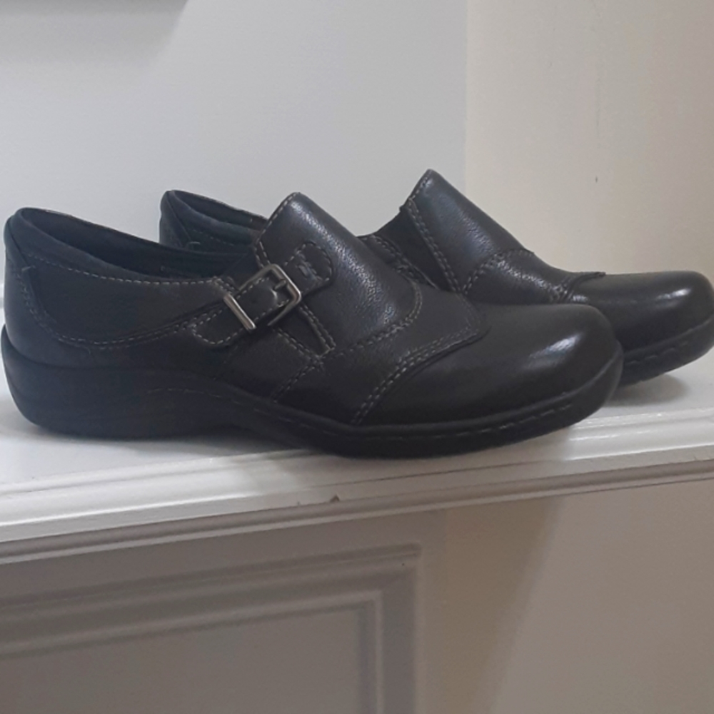 Earth Dogwood Black Leather slip on Casual shoe